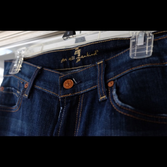 7 for All Mankind Bootcut Jeans (Like New) - Picture 2 of 5